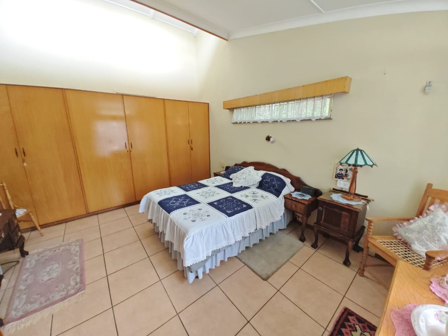 5 Bedroom Property for Sale in Generaal De Wet Free State